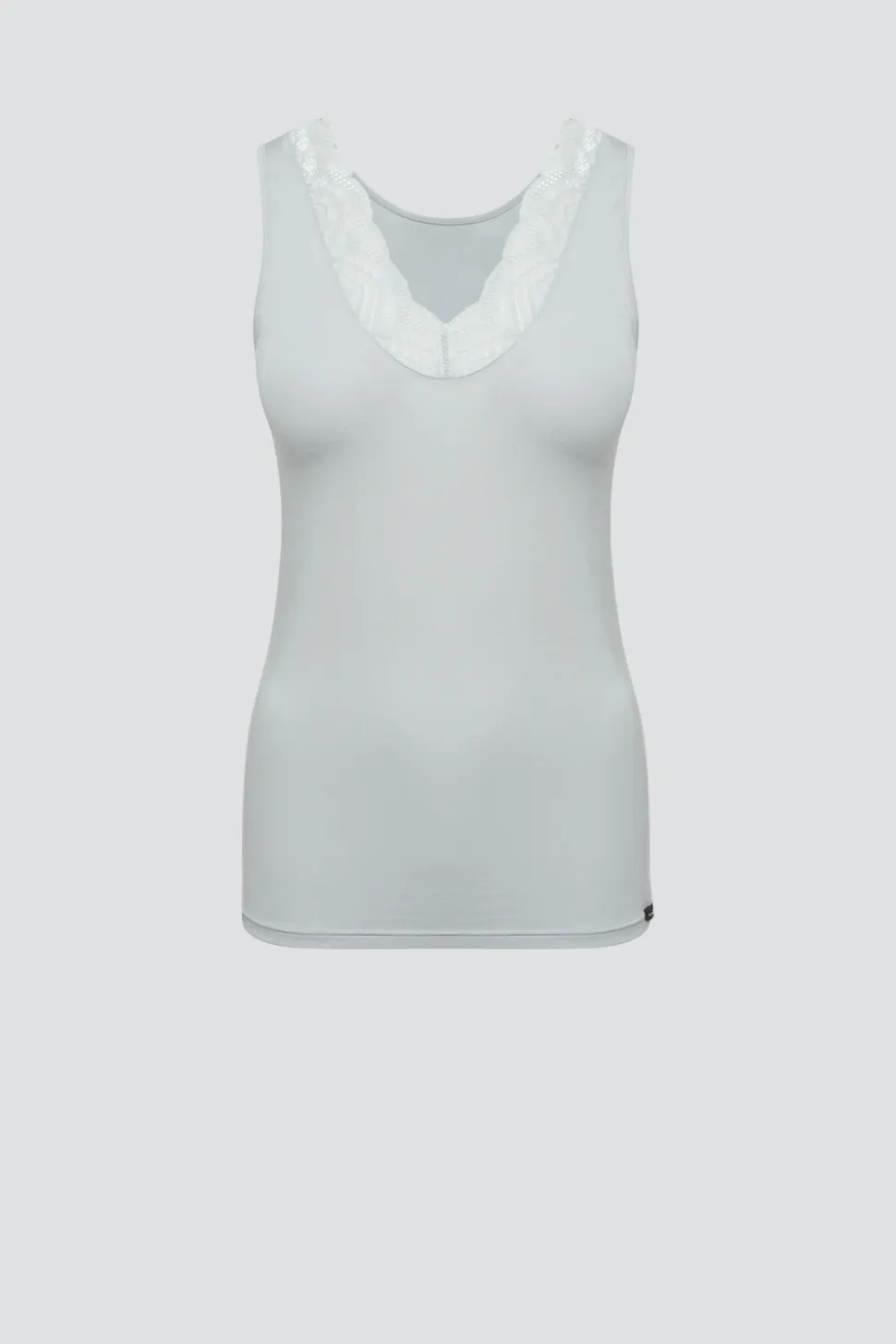 Top aus Modal mit zarter Spitze