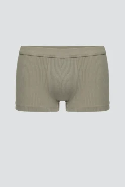 Trunks mit Nadelzug